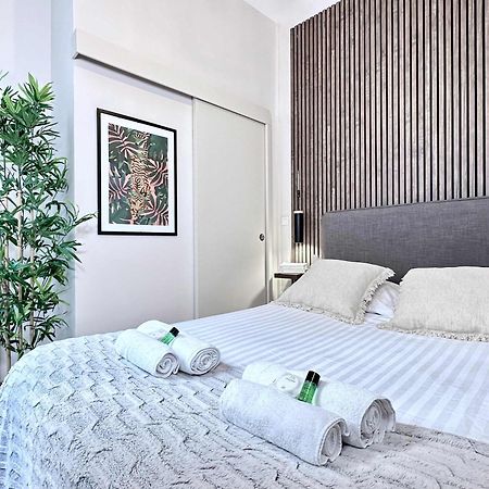 파리 Renovated Champs-Elysees Retreat 아파트 외부 사진