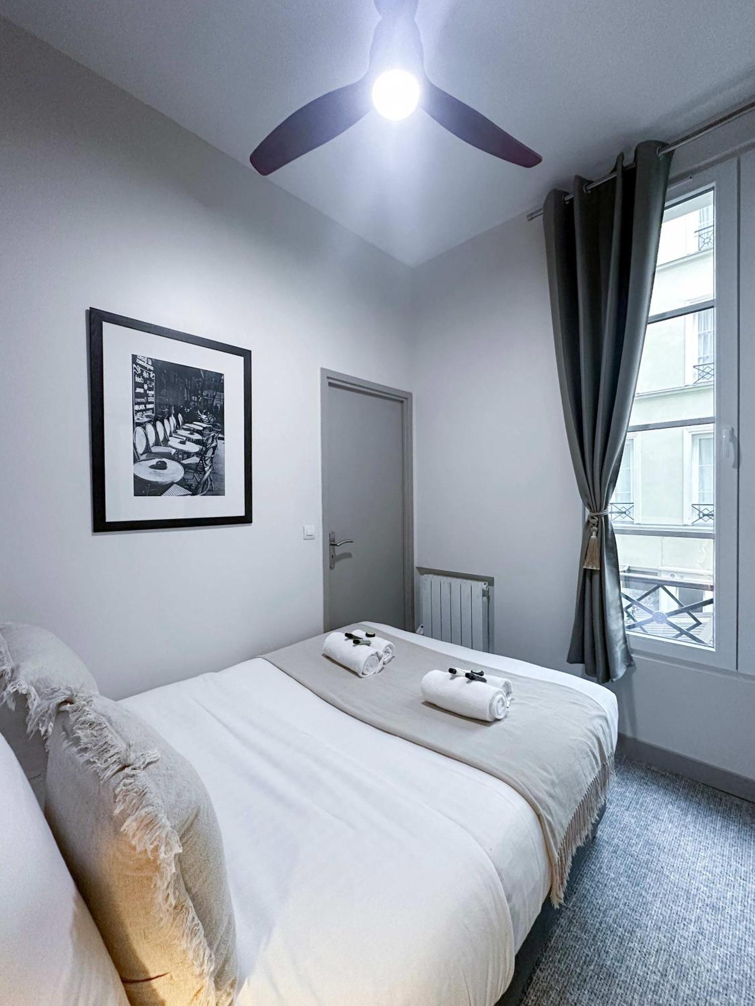 파리 Renovated Champs-Elysees Retreat 아파트 외부 사진